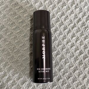 New Morphe continuous setting spray